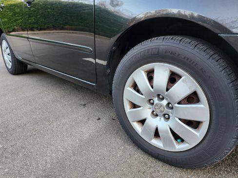 Used 2004 Toyota Corolla LE image 19