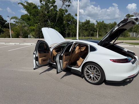 Used 2018 Porsche Panamera 4S AWD/4WD image 9