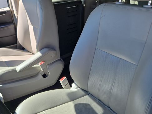 Used 2012 Chrysler Town & Country Touring w/ Entertainment Group #1 image 14