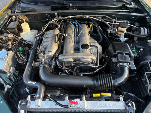 Used 2000 MAZDA MX-5 Miata image 17