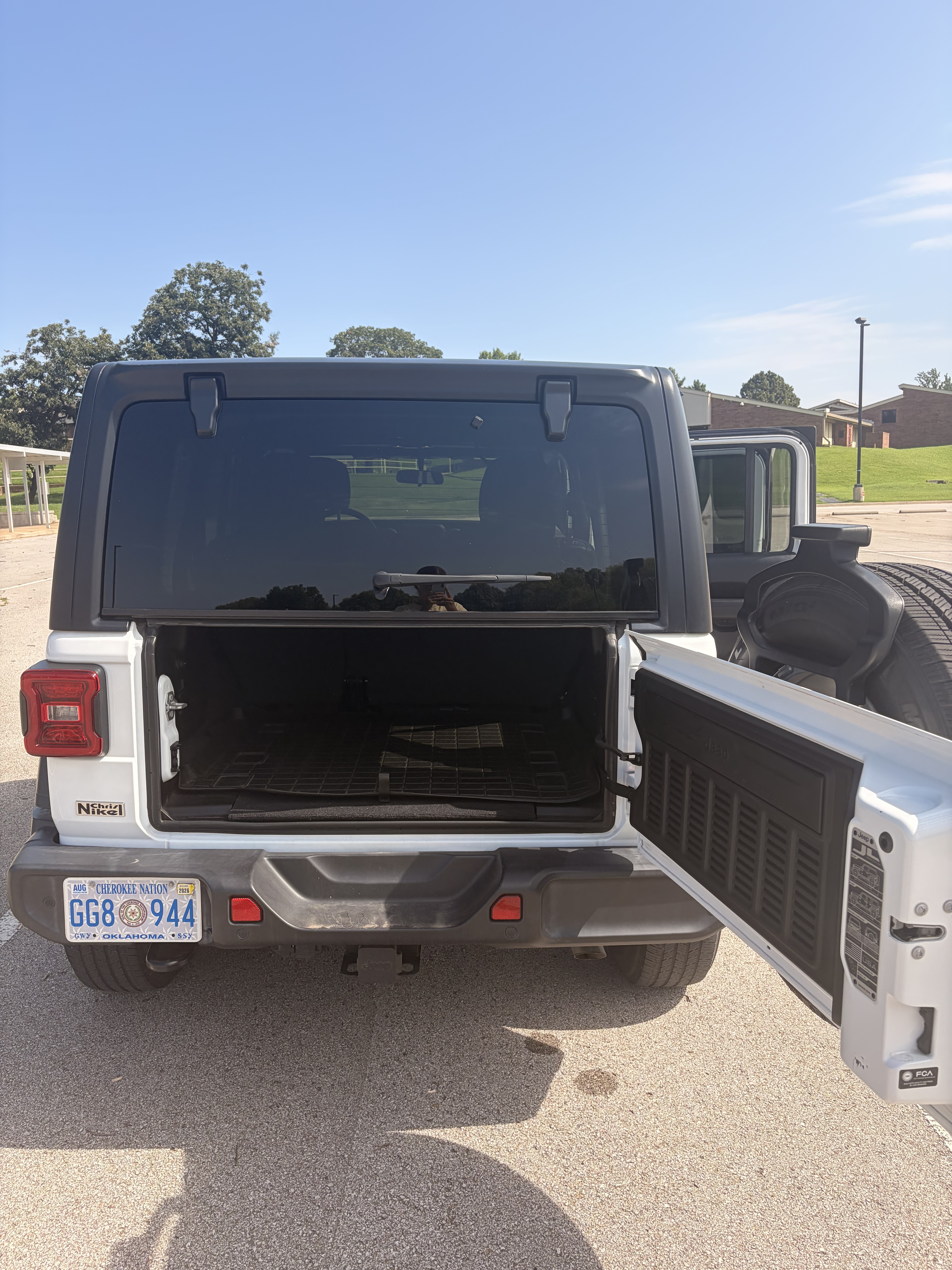 Used 2021 Jeep Wrangler Unlimited Sport AWD/4WD image 9