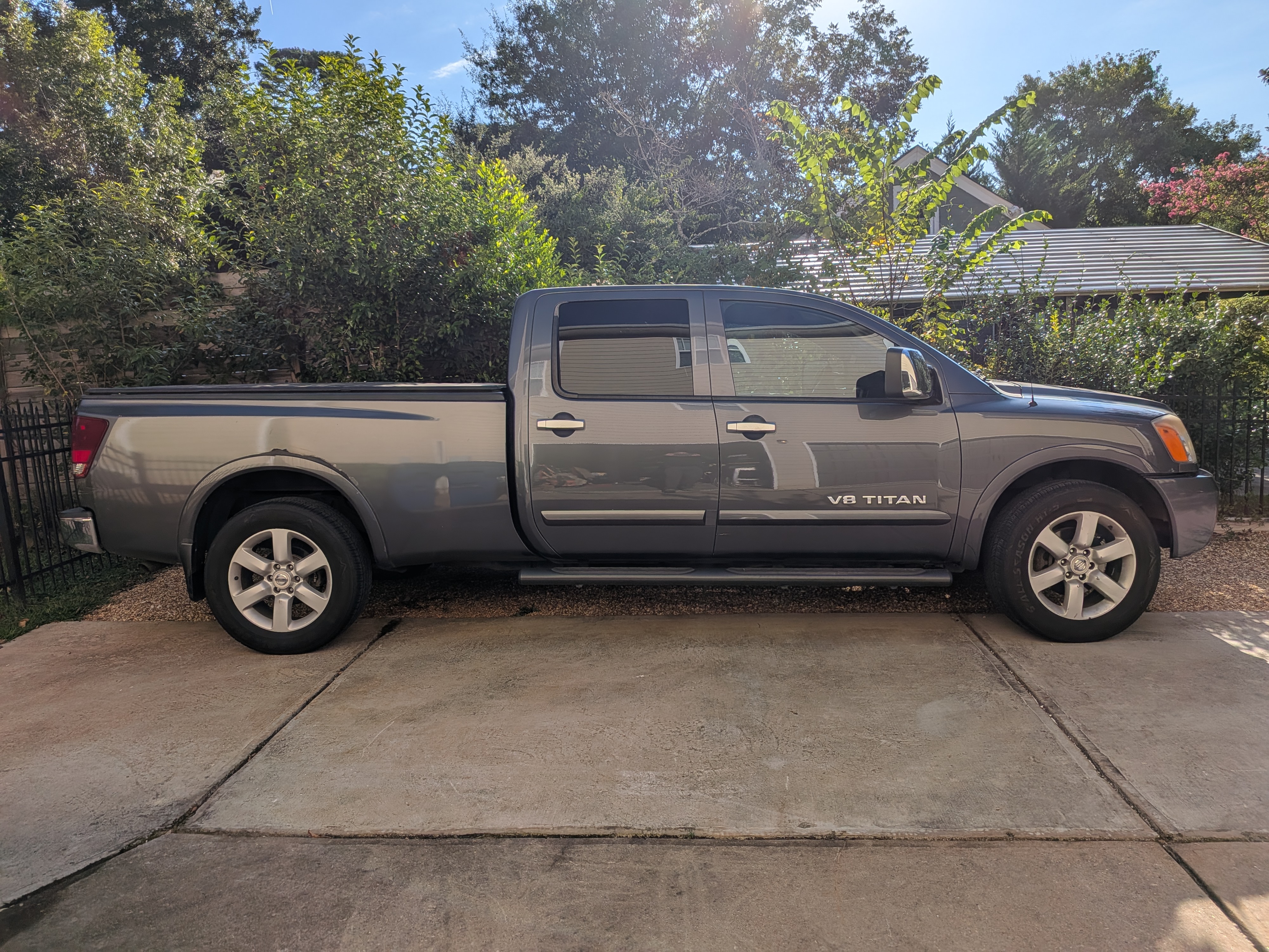 Used 2008 Nissan Titan XE w/ Tow Pkg AWD/4WD image 1