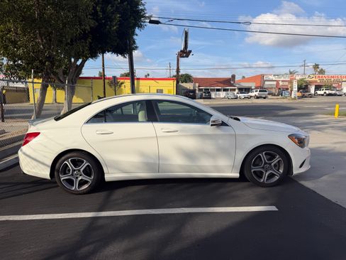 Used 2018 Mercedes-Benz CLA 250 image 4