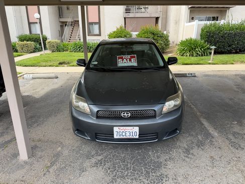 Used 2010 Scion tC image 5