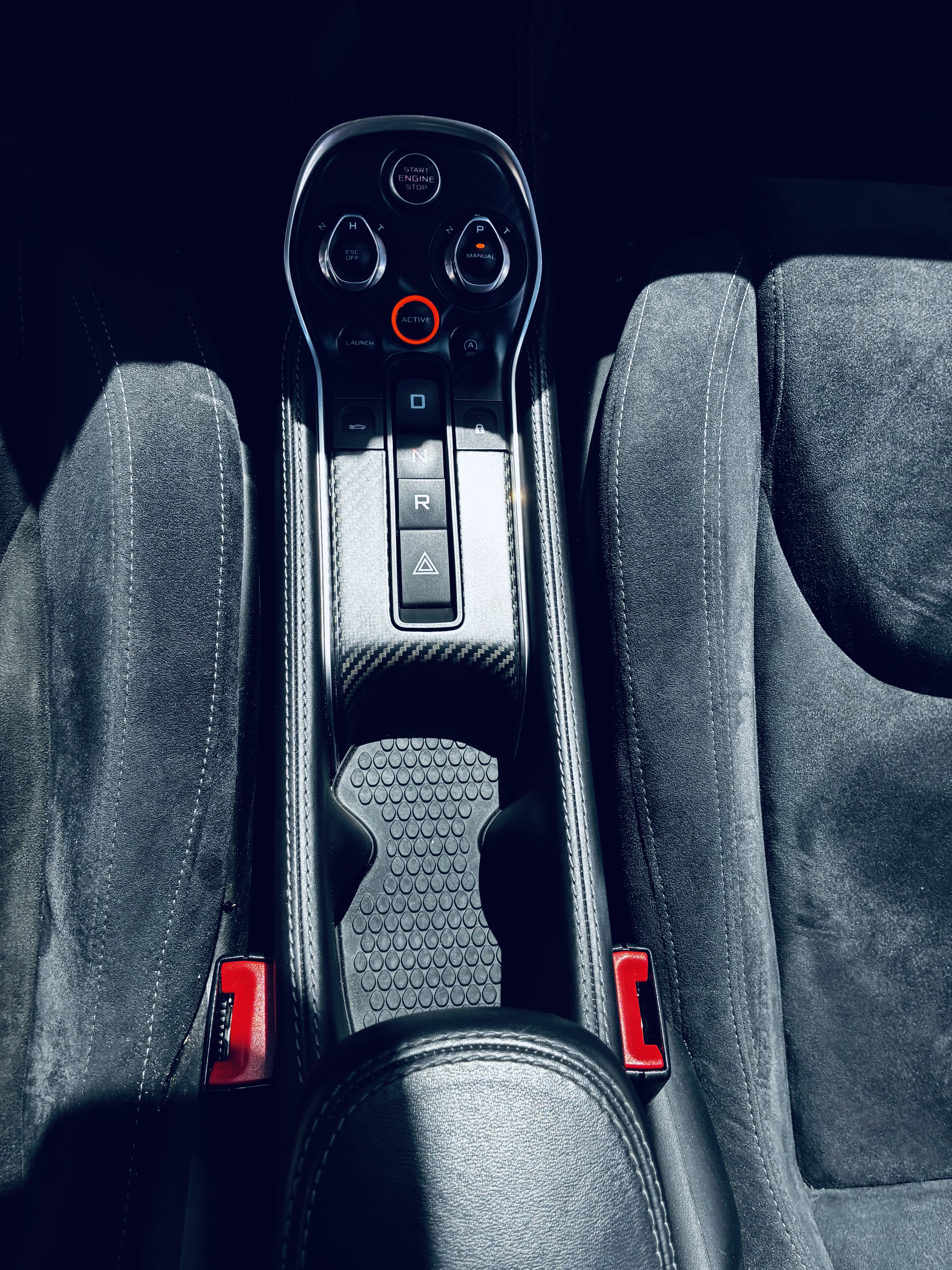 Used 2016 McLaren 570S Coupe RWD image 23