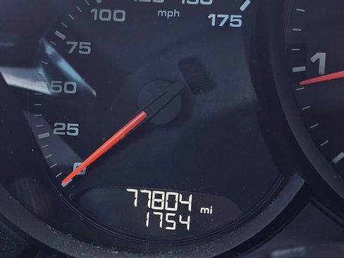 Used 2018 Porsche 718 Cayman Coupe 2D image 20