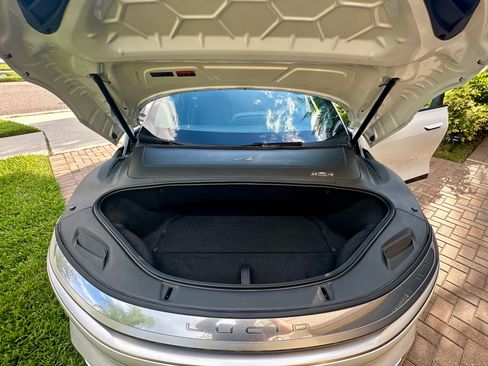 Used 2023 Lucid Air Touring image 11