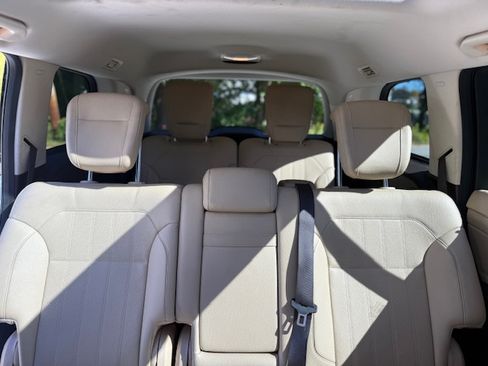 Used 2019 Mercedes-Benz GLS 450 4MATIC image 10