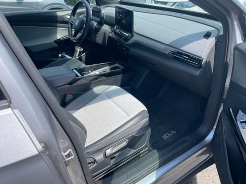 Used 2023 Volkswagen ID.4 Pro RWD image 9