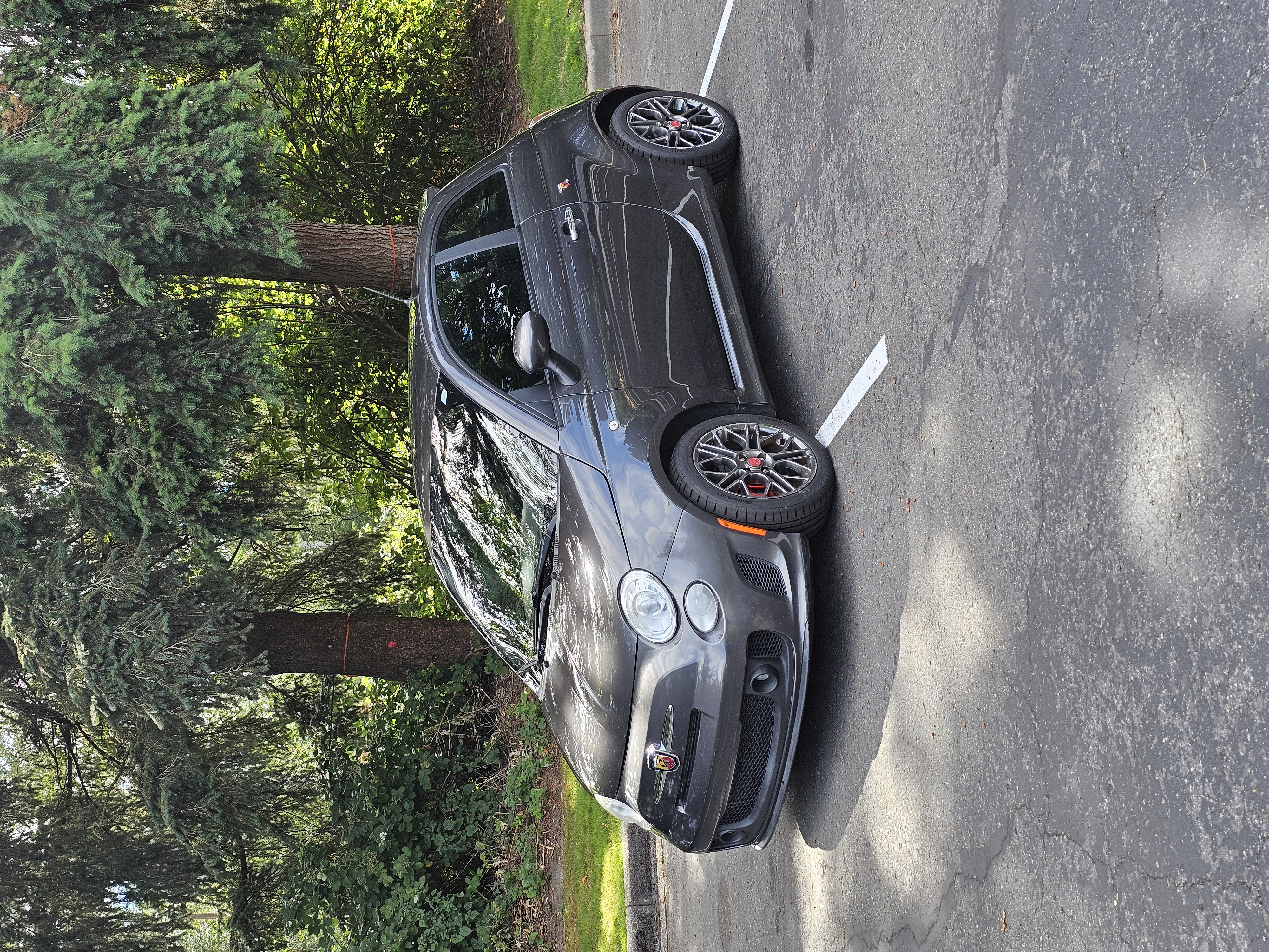 Used 2015 FIAT 500 Abarth FWD image 1