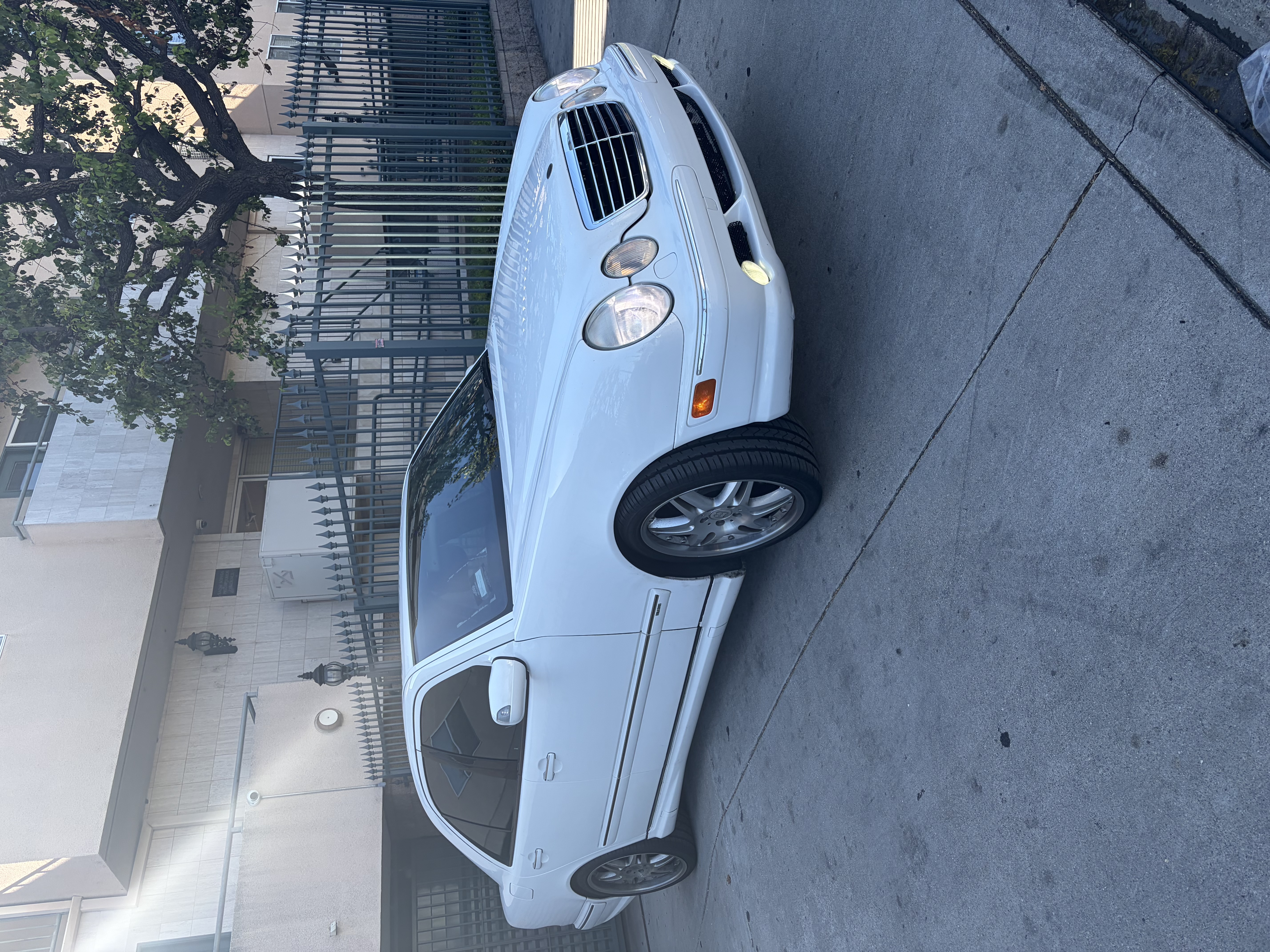 Used 2000 Mercedes-Benz E 55 AMG Sedan image 5