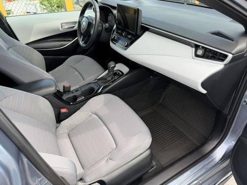 Used 2025 Toyota Corolla SE FWD image 14