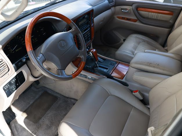 Used 2000 Lexus LX 470 4WD image 16