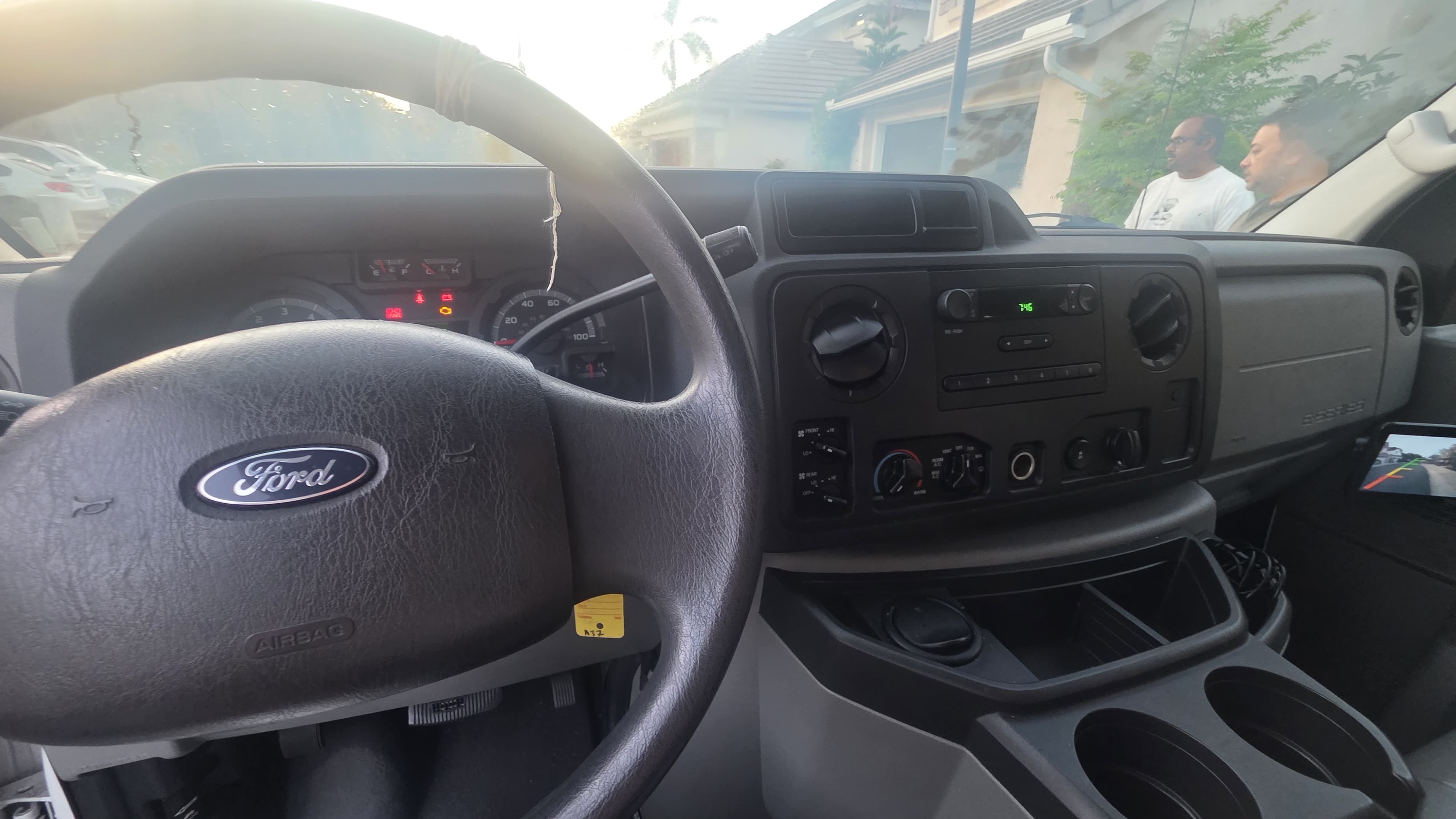 Used 2009 Ford E-350 and Econoline 350 XL RWD image 12