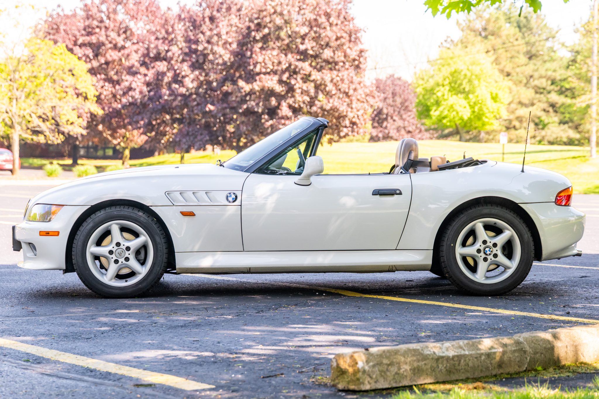 Used 1997 BMW Z3 2.8 RWD image 14