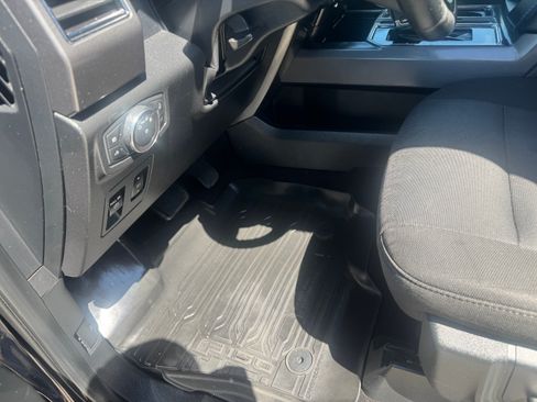 Used 2019 Ford F150 XLT w/ Equipment Group 302A Luxury AWD/4WD image 11