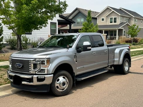 Used 2021 Ford F350 Lariat w/ Lariat Ultimate Package AWD/4WD image 5