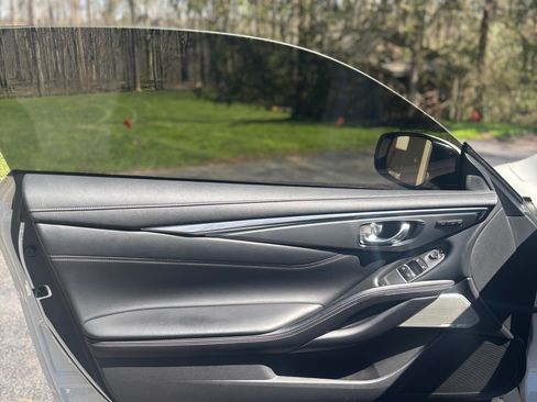 Used 2017 INFINITI Q60 3.0t w/ Premium Plus Package 3.0T AWD/4WD image 16