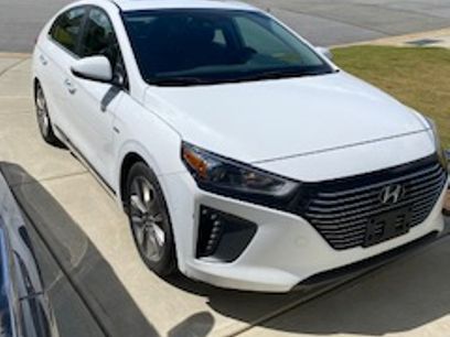 Used 2017 Hyundai Ioniq Limited w/ Ultimate Package 03