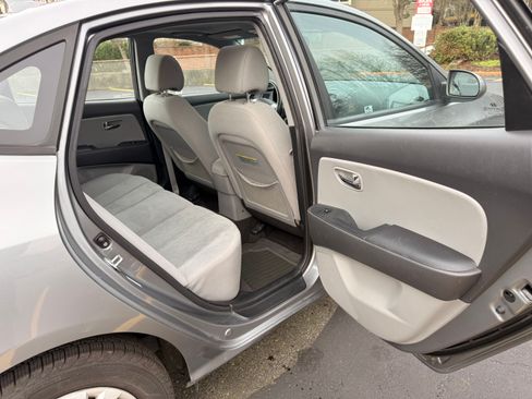 Used 2010 Hyundai Elantra GLS w/ Sunroof Pkg 3 image 20