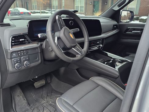 Used 2025 Chevrolet Tahoe Premier image 15