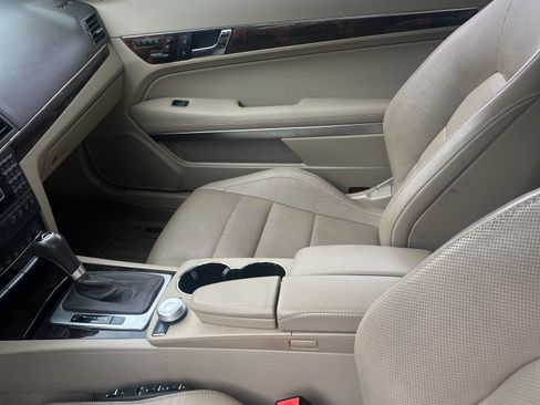 Used 2012 Mercedes-Benz E 350 Cabriolet image 6