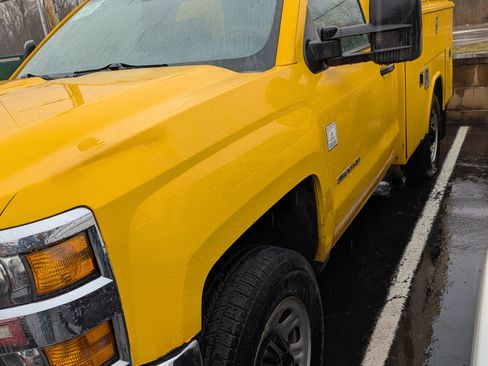 Used 2017 Chevrolet Silverado 3500 W/T image 4