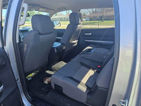 Used 2016 Toyota Tundra SR5 w/ TRD Off Road Package image 9