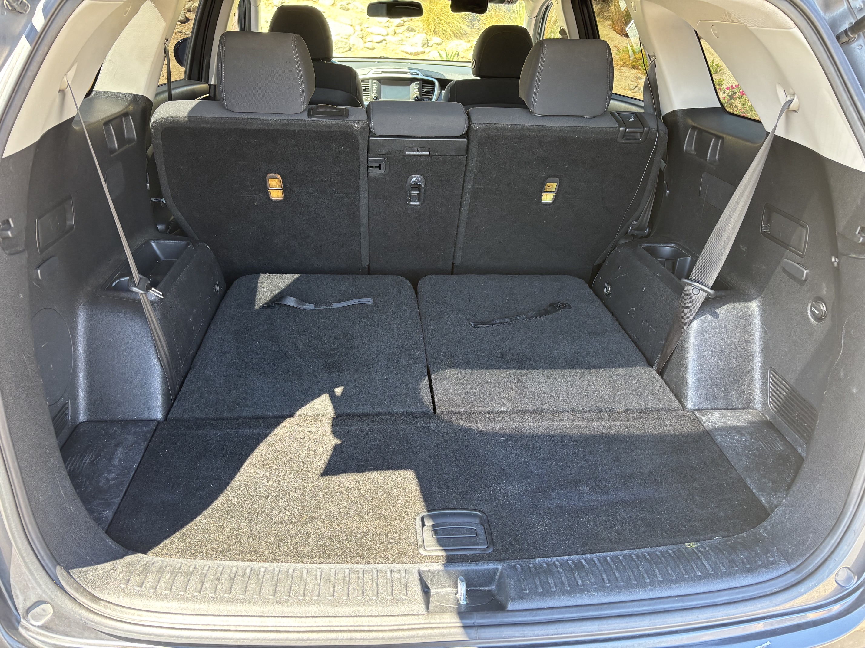 Used 2018 Kia Sorento FWD image 15