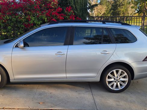 Used 2013 Volkswagen Jetta TDI image 1