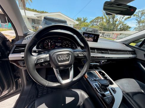 Used 2018 Audi Q7 2.0T Premium Plus AWD/4WD image 10