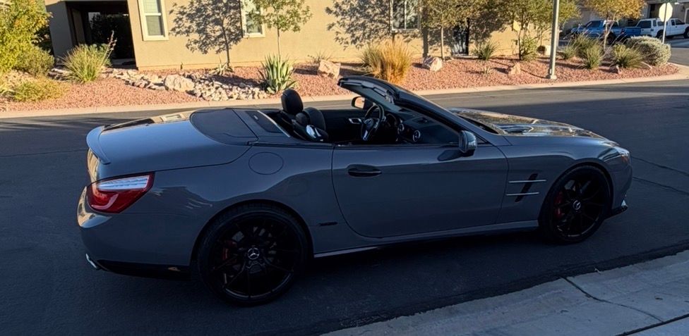 Used 2013 Mercedes-Benz SL 550 image 4