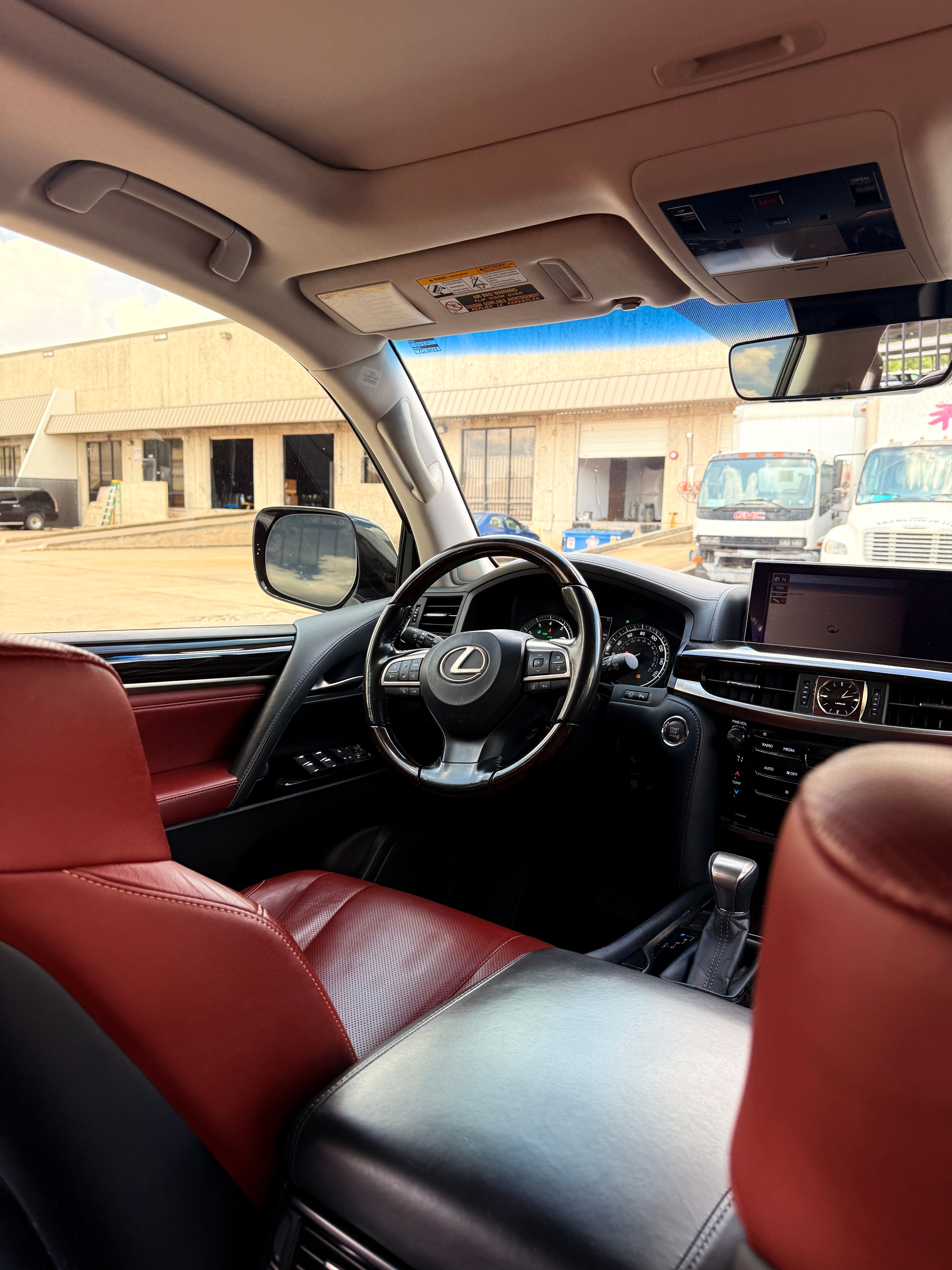 Used 2017 Lexus LX 570 4WD image 13