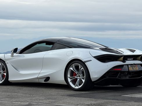 Used 2020 McLaren 720S Coupe 2D image 1