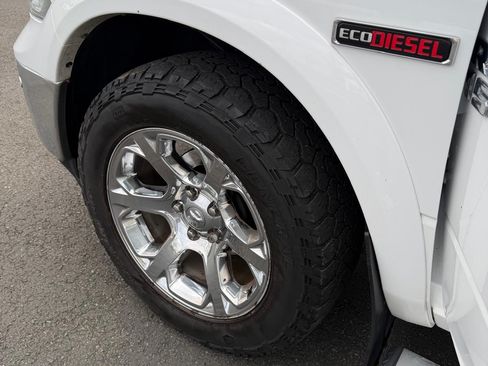 Used 2015 RAM 1500 Laramie w/ Convenience Group image 8