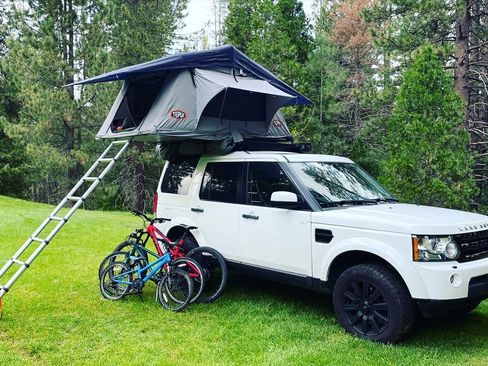 Used 2013 Land Rover LR4 HSE image 1