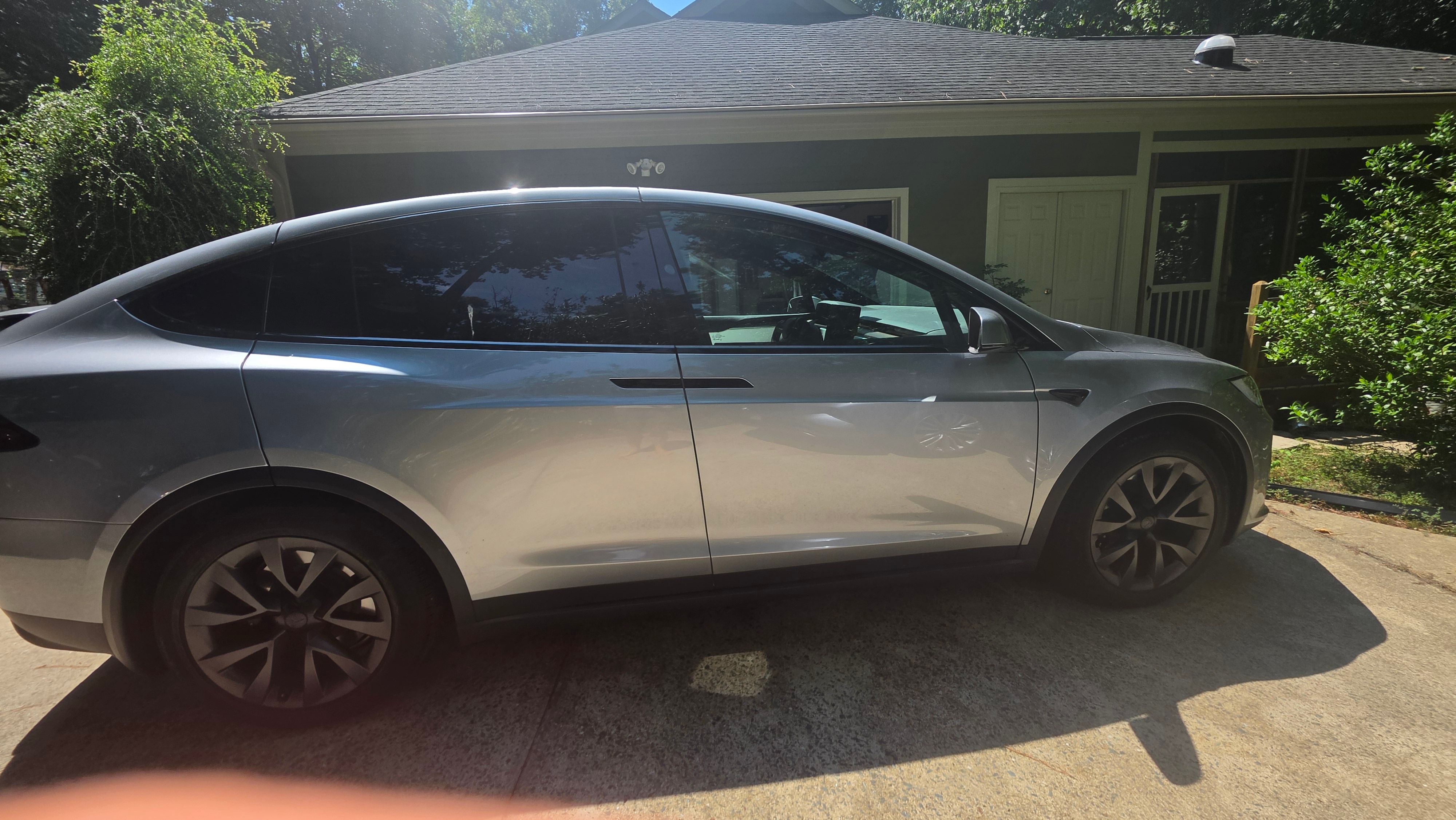 Used 2024 Tesla Model X AWD/4WD image 9