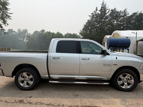 Used 2015 RAM 1500 Big Horn AWD/4WD image 1