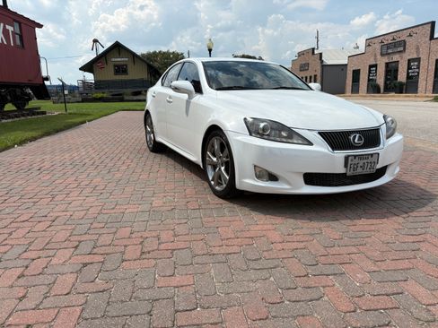 Used 2009 Lexus IS 250 RWD image 21