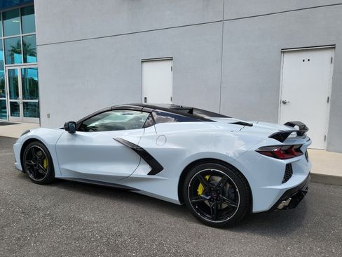 Used 2023 Chevrolet Corvette Stingray Premium Conv w/ Z51 Performance Package RWD image 8