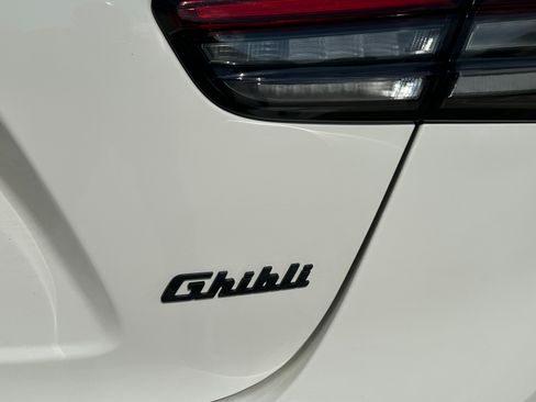 Used 2021 Maserati Ghibli S RWD image 15