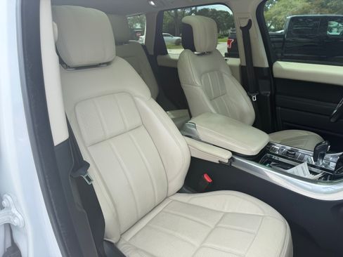 Used 2020 Land Rover Range Rover Sport HSE AWD/4WD image 13