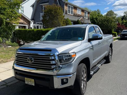 Used 2019 Toyota Tundra Limited w/ Limited Premium Package AWD/4WD image 1