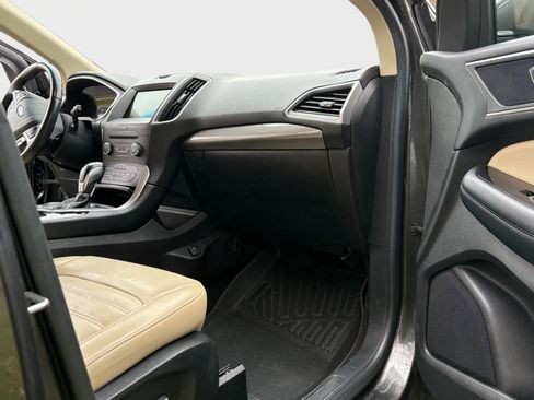 Used 2017 Ford Edge SEL w/ Equipment Group 201A image 5