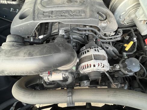 Used 2020 RAM 1500 Laramie w/ Sport Appearance Package image 12