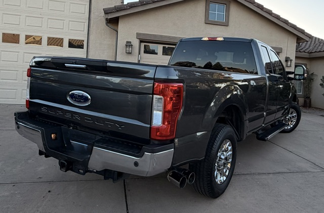 Used 2019 Ford F250 XLT w/ XLT Premium Package RWD image 5