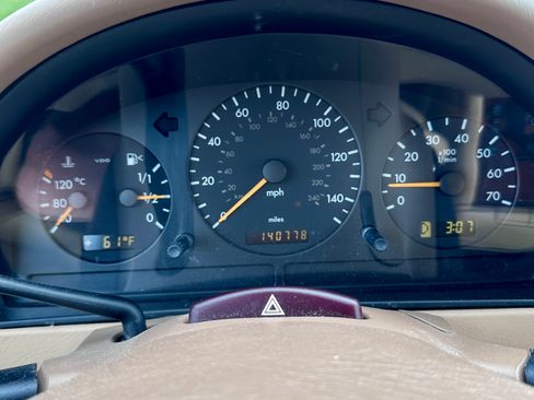 Used 2005 Mercedes-Benz ML 500 4MATIC image 10