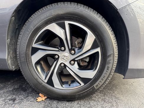 Used 2017 Honda Accord LX image 12