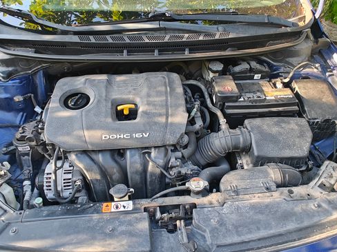 Used 2017 Kia Forte S w/ S Technology Package image 11