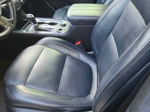 Used 2018 Chevrolet Traverse LT FWD image 4